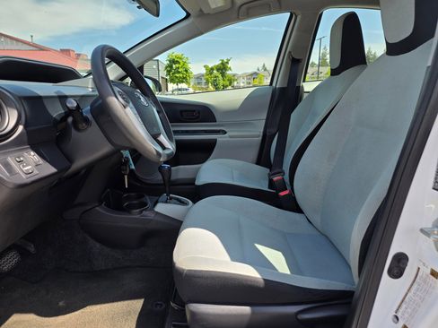 Used 2013 Toyota Prius C One FWD image 21