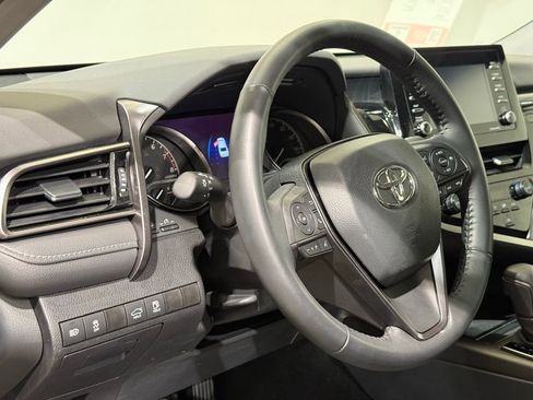 Certified 2023 Toyota Camry SE w/ Blackout Package (TMS) image 16