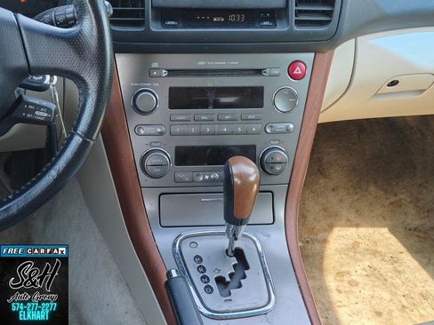Used 2006 Subaru Outback 2.5i Limited AWD/4WD image 7