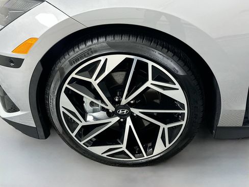 Certified 2023 Hyundai Ioniq 6 Limited RWD image 32
