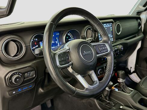 Used 2021 Jeep Wrangler Sahara image 18