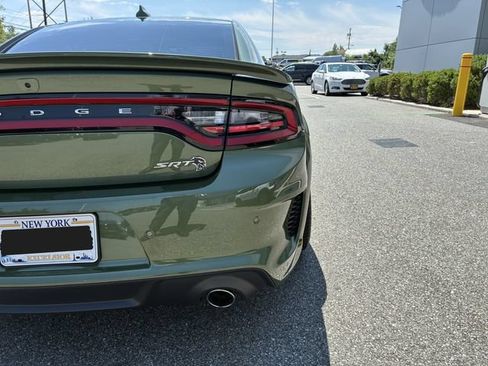 Used 2022 Dodge Charger SRT Hellcat RWD image 4
