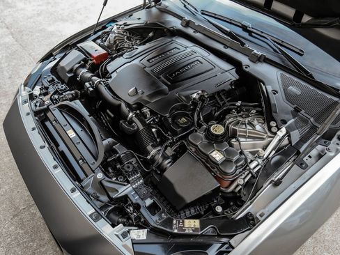 Used 2019 Jaguar XE S RWD image 65