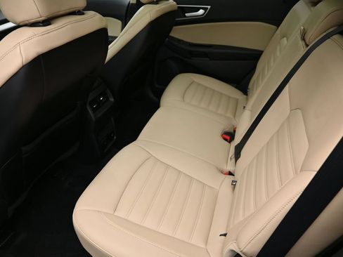 Used 2020 Ford Edge SEL w/ Convenience Package AWD/4WD image 22