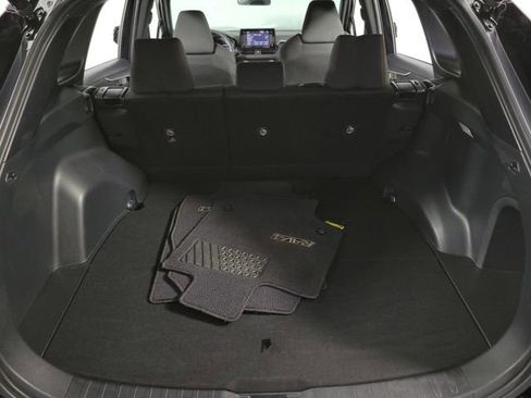 Used 2021 Toyota RAV4 SE w/ Carpet Mat Package (TMS) image 27
