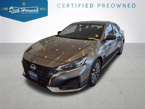 Certified 2025 Nissan Altima 2.5 SV FWD image 1