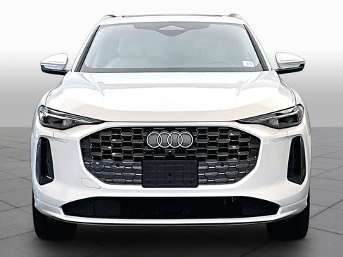 Used 2025 Audi Q5 Premium Plus w/ Premium Plus AWD/4WD image 4