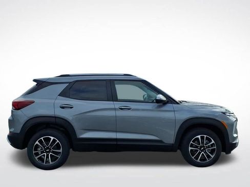 New 2026 Chevrolet TrailBlazer LT w/ Convenience Package AWD/4WD image 2