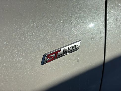 Used 2024 Ford Escape ST-Line image 6