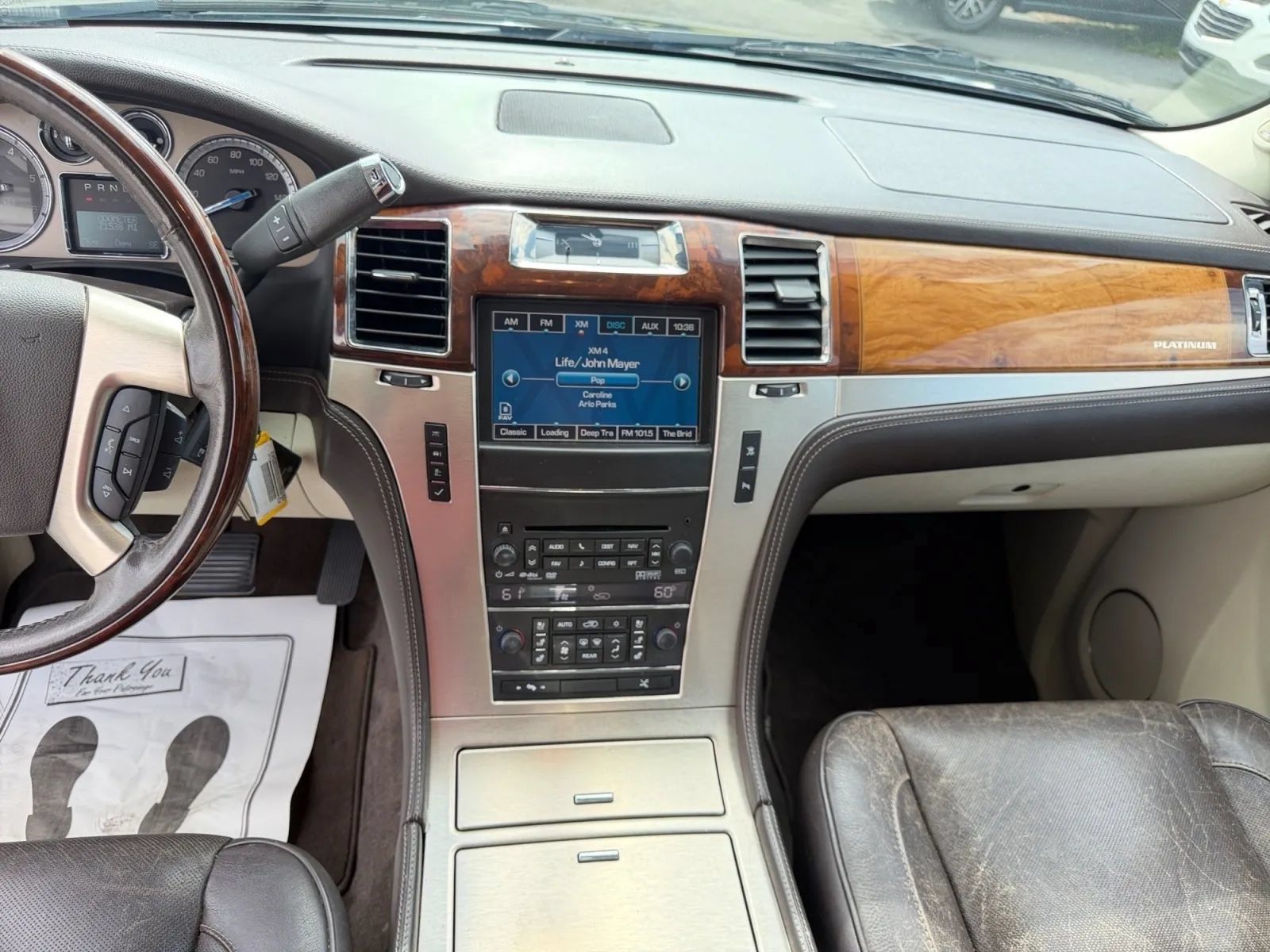 Used 2011 Cadillac Escalade Platinum AWD/4WD image 20