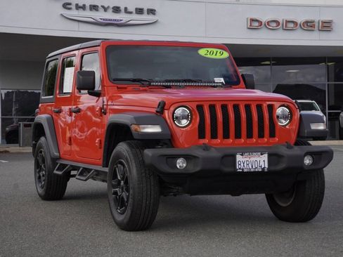 Certified 2019 Jeep Wrangler Unlimited Sport image 2