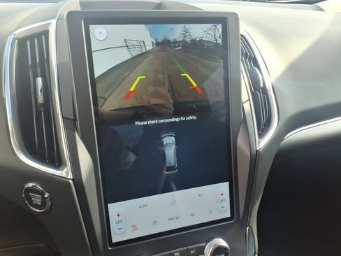 Certified 2024 Ford Edge Titanium image 17