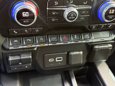 Used 2020 GMC Sierra 1500 AT4 w/ AT4 Premium Package image 42