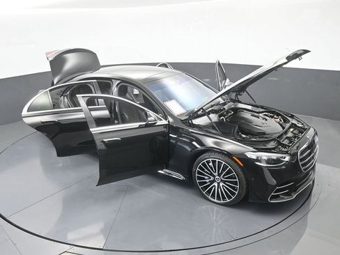 Used 2022 Mercedes-Benz S 580 4MATIC Sedan image 87