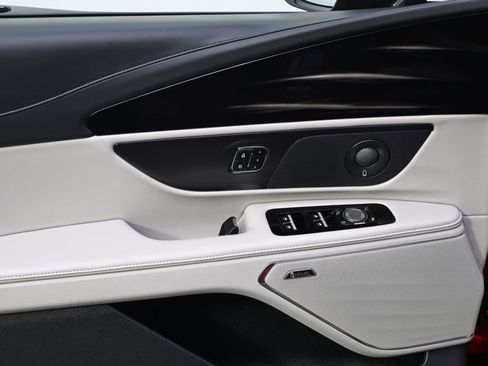 New 2026 Lincoln Nautilus Reserve AWD/4WD image 22