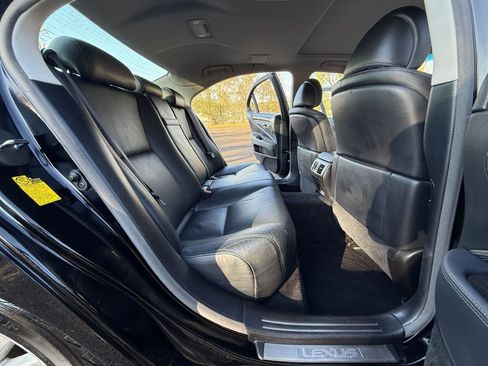 Used 2014 Lexus LS 460 image 24