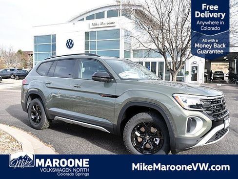 New 2026 Volkswagen Atlas Peak Edition image 1