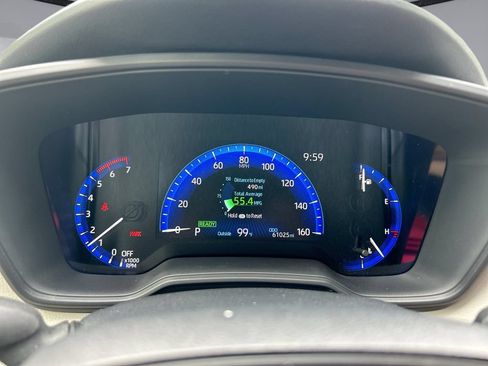 Used 2021 Toyota Corolla LE FWD image 21