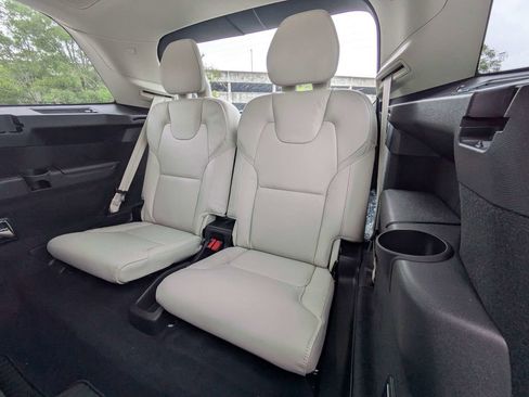 New 2026 Volvo XC90 B6 Ultra w/ Protection Package AWD/4WD image 18