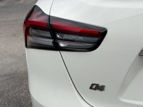 Used 2022 Maserati Ghibli Modena Q4 AWD/4WD image 10