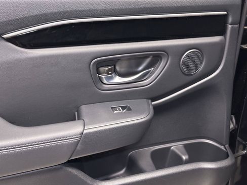 Certified 2023 Honda Pilot Touring image 31