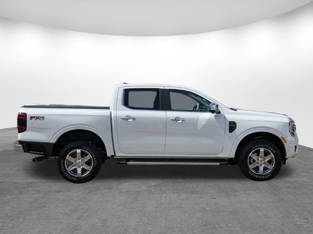 Used 2024 Ford Ranger Lariat w/ FX4 Off-Road Package AWD/4WD image 3
