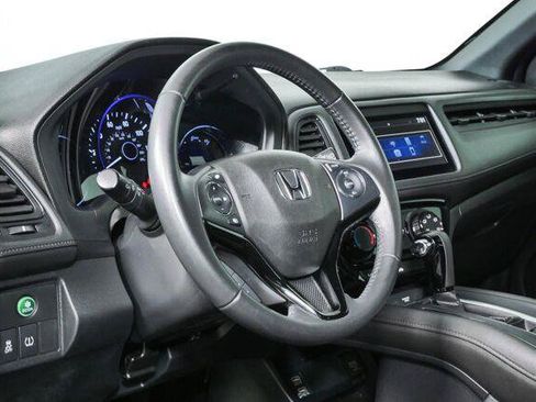 Used 2020 Honda HR-V Sport image 14