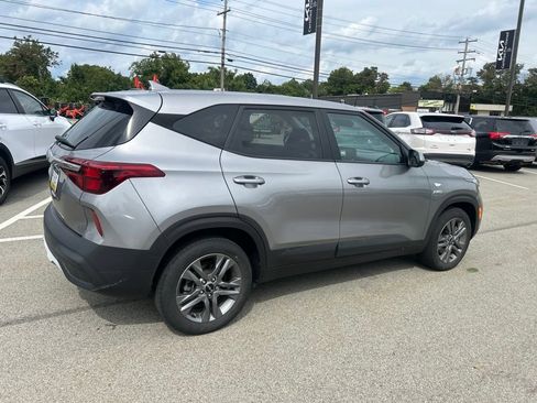 Certified 2022 Kia Seltos LX AWD/4WD image 7