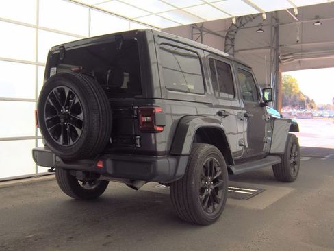 Used 2021 Jeep Wrangler Unlimited Sahara w/ Cold Weather Group AWD/4WD image 2