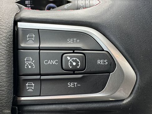 Used 2022 Jeep Compass Trailhawk w/ Trailhawk Elite Group image 21