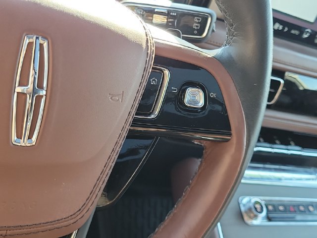 Used 2025 Lincoln Aviator Reserve w/ Equipment Group 201A AWD/4WD image 13