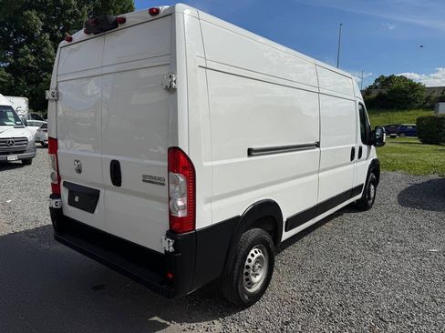 Used 2024 RAM ProMaster 2500 w/ Convenience Group FWD image 5