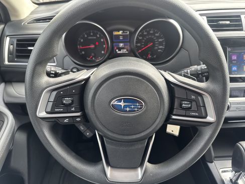 Used 2018 Subaru Outback 2.5i AWD/4WD image 9