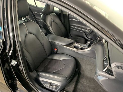 Used 2023 Toyota Camry XSE image 23