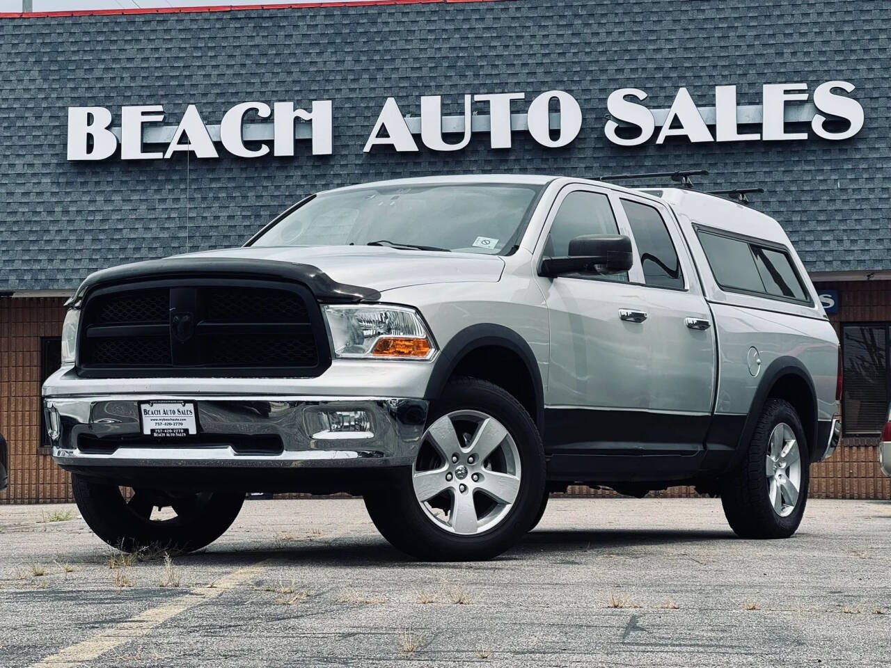 Used 2009 Dodge Ram 1500 Truck SLT w/ Light Group AWD/4WD image 1