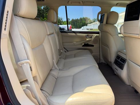 Used 2013 Lexus LX 570 4WD w/ Luxury Pkg image 40
