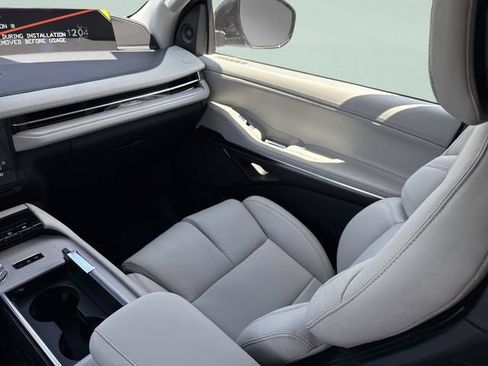 New 2026 Lincoln Navigator Premiere AWD/4WD image 25