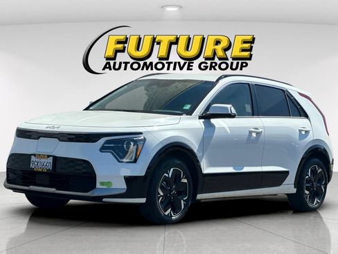 Certified 2023 Kia Niro Wind FWD image 8