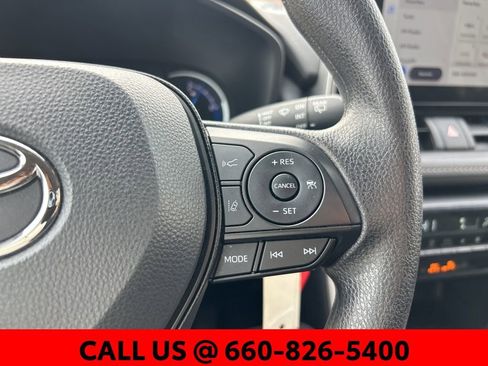 Used 2025 Toyota RAV4 LE image 18