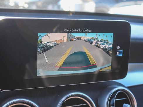 Used 2020 Mercedes-Benz GLC 300 image 33