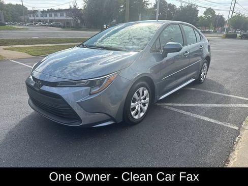 Used 2024 Toyota Corolla LE FWD image 8