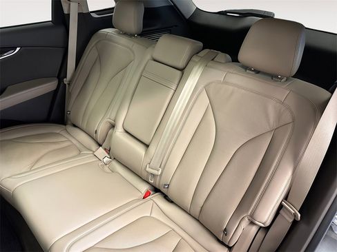 Used 2022 Lincoln Nautilus Reserve w/ Luxury Package image 13