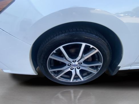 Used 2017 Subaru Impreza 2.0i Limited w/ Moonroof/BSD & Rcta/Eyesight AWD/4WD image 10