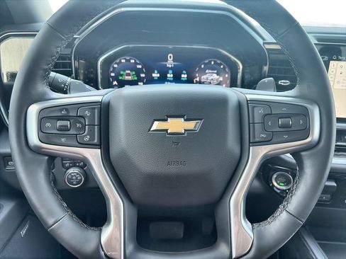 Certified 2025 Chevrolet Silverado 1500 LTZ AWD/4WD image 21
