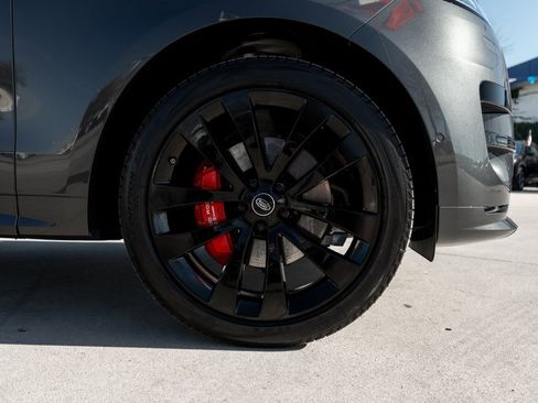 Used 2024 Land Rover Range Rover Sport Dynamic SE image 8