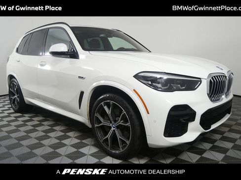 Used 2022 BMW X5 xDrive45e w/ M Sport Package AWD/4WD image 1
