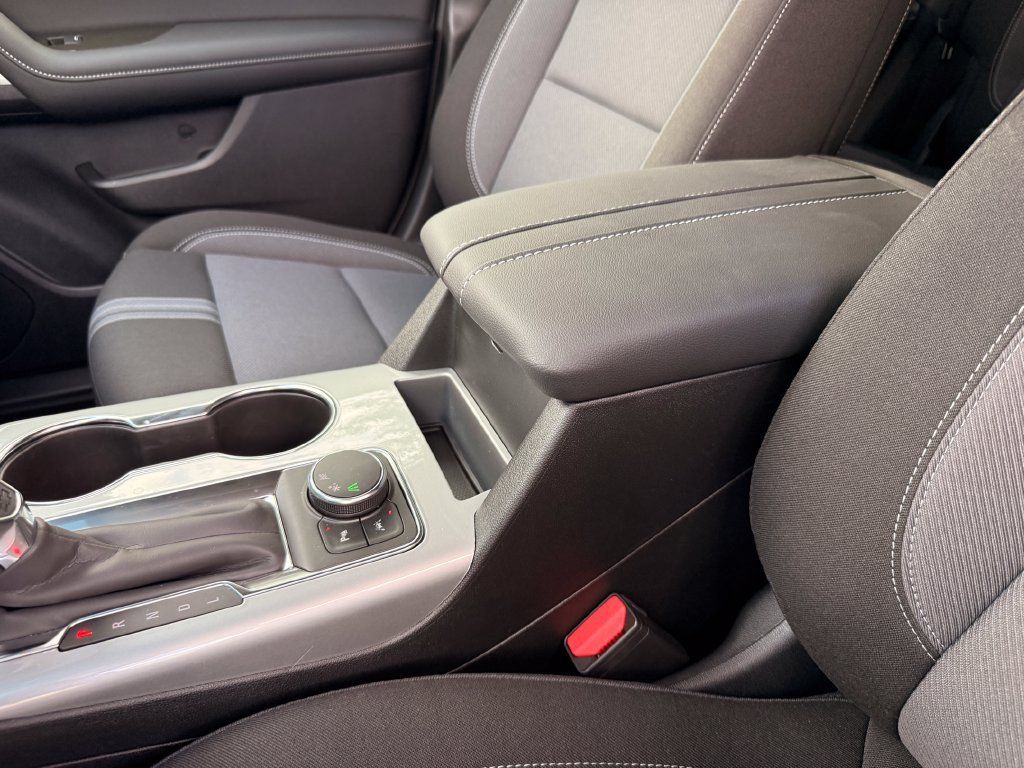New 2026 Chevrolet Blazer LT w/ Convenience Package FWD image 23