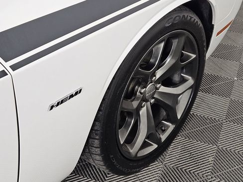 Used 2015 Dodge Challenger R/T w/ Quick Order Package 28B R/T image 6