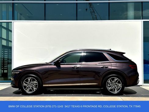 Used 2023 Genesis GV70 2.5T w/ Advanced Package AWD/4WD image 9