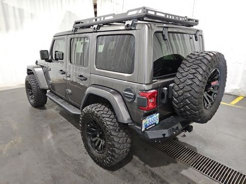 Used 2021 Jeep Wrangler Unlimited Sahara image 5